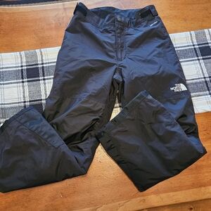 The North Face Freedom Boys Dryvent Snow Pants.